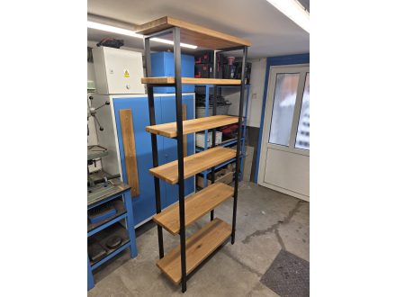 Dubový regál na míru