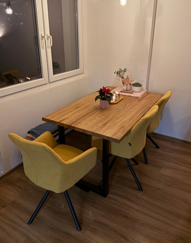 Dubový stůl na míru